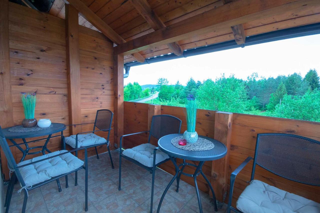 4 Seasons Guest House Раковица Екстер'єр фото