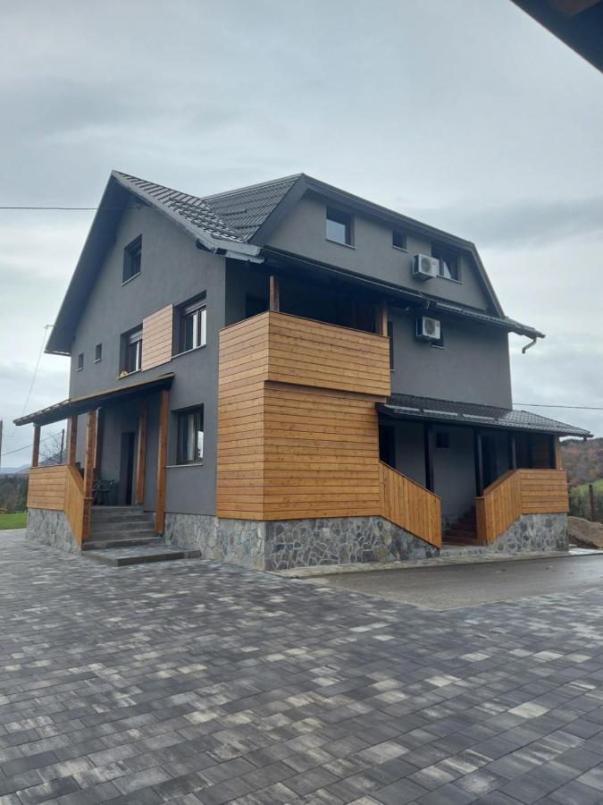 4 Seasons Guest House Раковица Екстер'єр фото