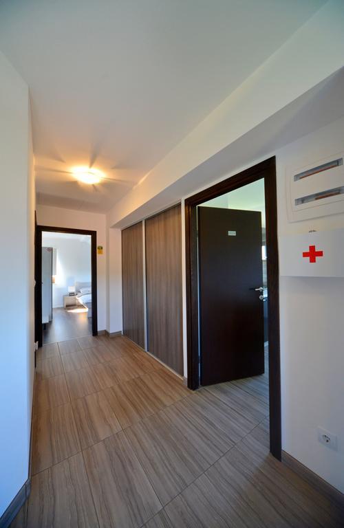 4 Seasons Guest House Раковица Екстер'єр фото